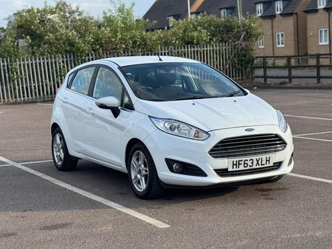 Ford Fiesta Hatchback 1.25 Zetec Euro 5 5dr