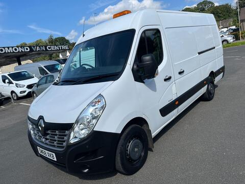 Renault Master Panel Van 2.3 dCi 35 Business Long Overhang Panel Van RWD LWB Medium Roof Euro 6 5dr
