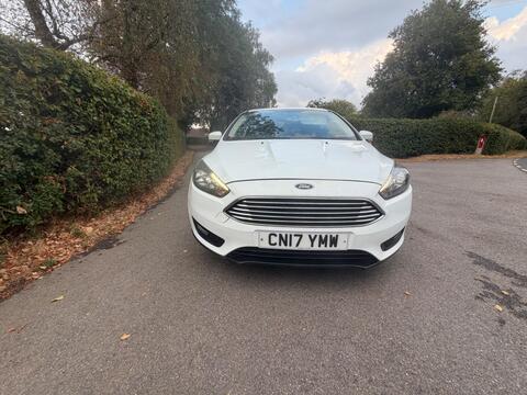 Ford Focus Hatchback 1.0T EcoBoost Zetec Edition Euro 6 (s/s) 5dr