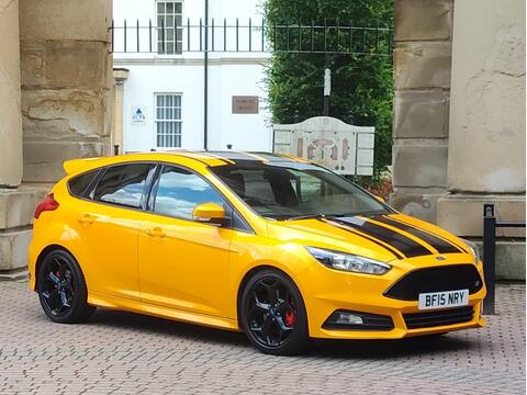 Ford Focus Hatchback 2.0T EcoBoost ST-2 Euro 6 (s/s) 5dr