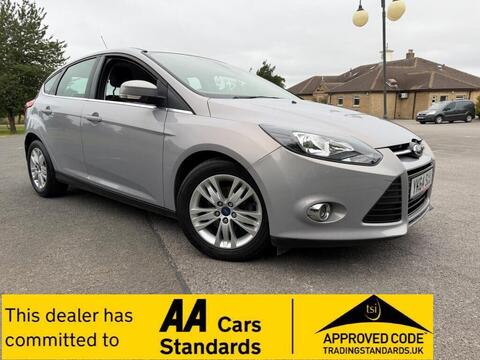 Ford Focus Hatchback 1.6 Titanium Navigator Powershift Euro 5 5dr