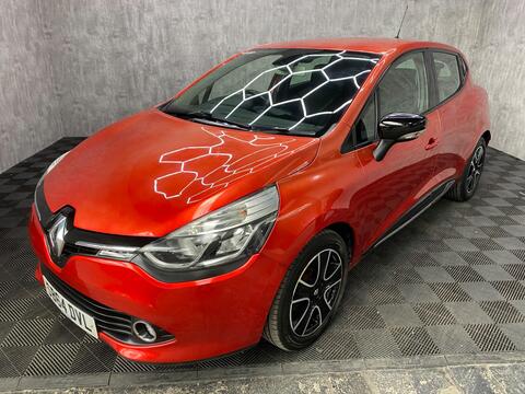 Renault Clio Hatchback 1.2 16V Dynamique MediaNav Euro 5 5dr