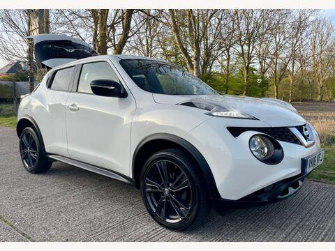 Nissan Juke SUV 1.2 DIG-T N-Connecta Euro 6 (s/s) 5dr
