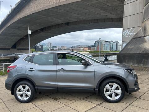 Nissan Qashqai SUV 1.3 DIG-T Acenta Premium Euro 6 (s/s) 5dr