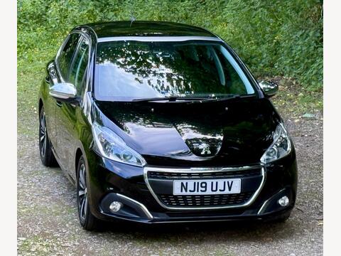 Peugeot 208 Hatchback 1.2 PureTech Tech Edition Euro 6 (s/s) 5dr