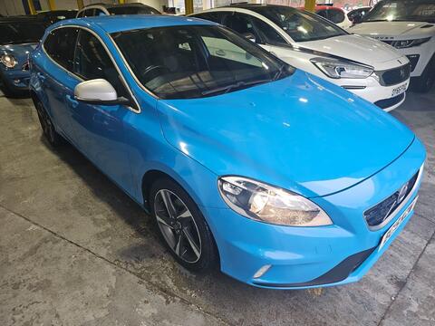 Volvo V40 Hatchback 2.0 D2 R-Design Euro 6 (s/s) 5dr
