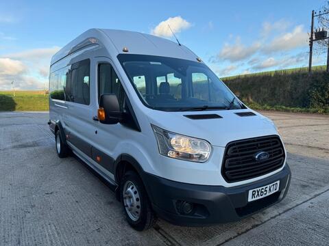 Ford Transit Minibus 2.2 TDCi 460 HDT Trend L4 H3 5dr (17 Seats)