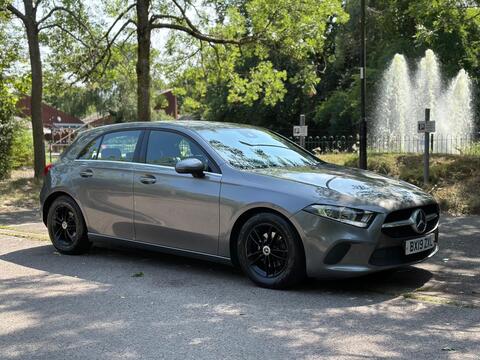 Mercedes-Benz A Class Hatchback 1.3 A180 SE Euro 6 (s/s) 5dr