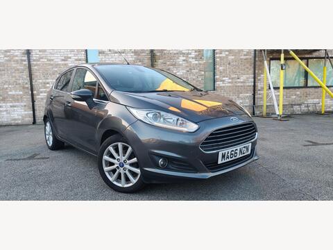 Ford Fiesta Hatchback 1.0T EcoBoost Titanium Euro 6 (s/s) 5dr