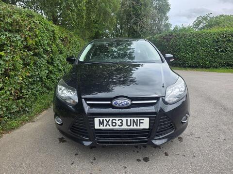 Ford Focus Hatchback 1.0T EcoBoost Titanium Euro 5 (s/s) 5dr