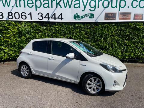 Toyota Yaris Hatchback 1.5 VVT-h Icon Plus CVT Euro 5 5dr