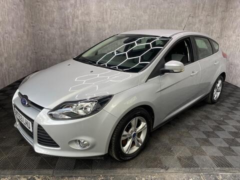 Ford Focus Hatchback 1.0T EcoBoost Zetec Euro 5 (s/s) 5dr