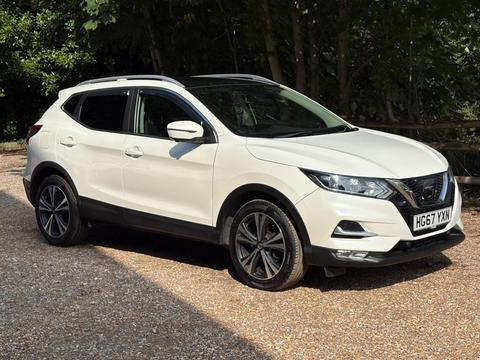 Nissan Qashqai SUV 1.2 DIG-T N-Connecta XTRON Euro 6 (s/s) 5dr