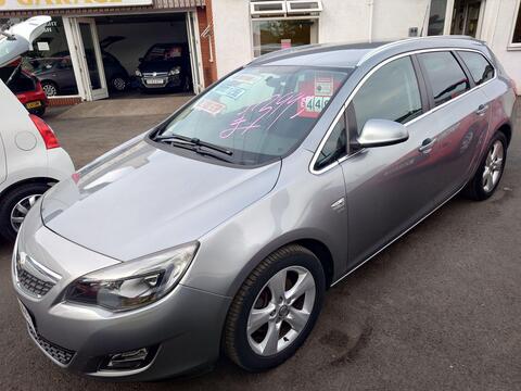 Vauxhall Astra Estate 2.0 CDTi ecoFLEX SRi Sports Tourer Euro 5 (s/s) 5dr