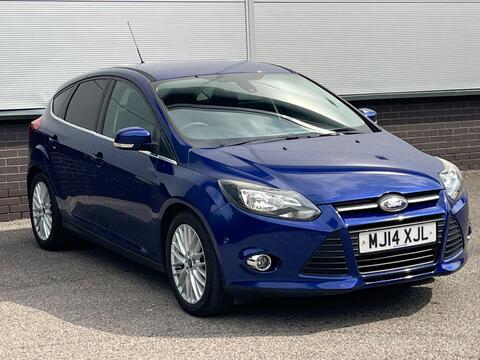 Ford Focus Hatchback 1.6 TDCi Zetec Navigator Euro 5 (s/s) 5dr