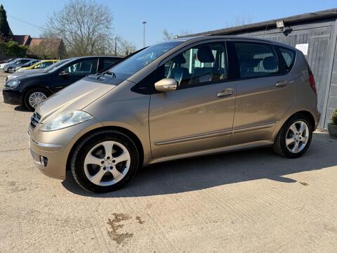 Mercedes-Benz A Class Hatchback 2.0 A160 CDI Avantgarde SE CVT 5dr