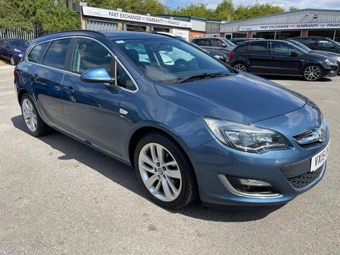 Vauxhall Astra Estate 2.0 CDTi SRi Sports Tourer Euro 5 (s/s) 5dr