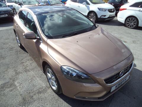 Volvo V40 Hatchback 2.0 T2 SE Nav Euro 6 (s/s) 5dr