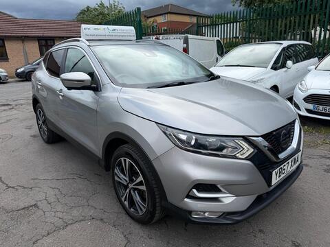 Nissan Qashqai SUV 1.2 DIG-T N-Connecta Euro 6 (s/s) 5dr