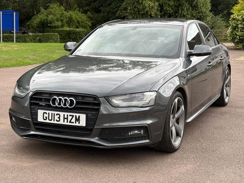 Audi A4 Saloon 2.0 TFSI Black Edition S Tronic quattro Euro 5 (s/s) 4dr