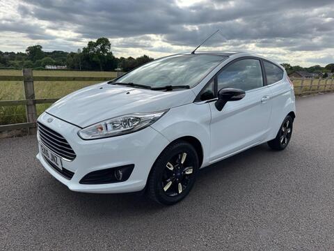 Ford Fiesta Hatchback 1.25 Zetec White Edition Euro 6 3dr