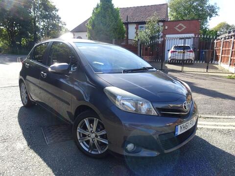 Toyota Yaris Hatchback 1.33 Dual VVT-i SR Euro 5 (s/s) 5dr