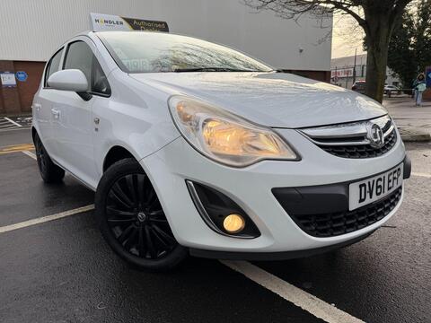 Vauxhall Corsa Hatchback 1.2 16V Excite Easytronic Euro 5 5dr (A/C)
