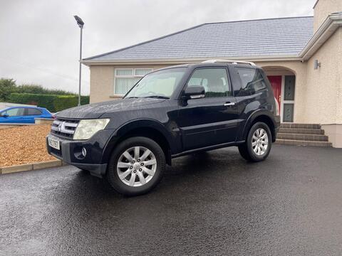 Mitsubishi Shogun SUV 3.2 DI-DC Equippe Auto 4WD Euro 4 3dr SWB