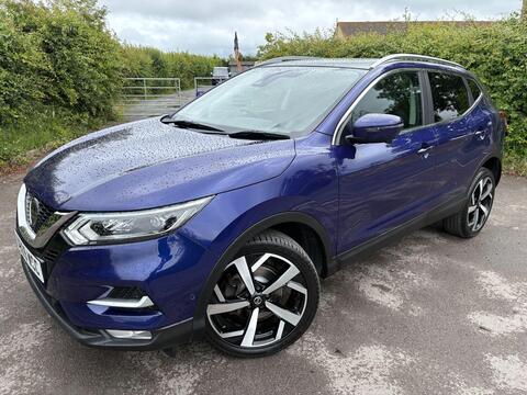 Nissan Qashqai SUV 1.3 DIG-T Tekna Euro 6 (s/s) 5dr