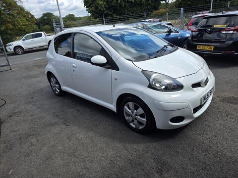 Toyota AYGO Hatchback 1.0 VVT-i Go Euro 5 5dr