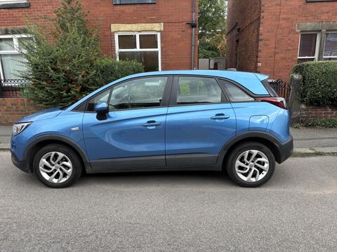 2020 Vauxhall Crossland X, photograph 3