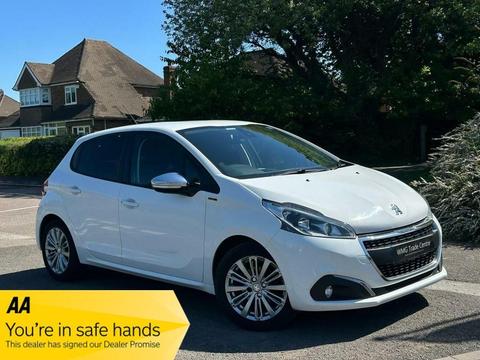 Peugeot 208 Hatchback 1.2 PureTech Signature Euro 6 (s/s) 5dr