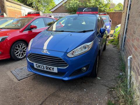 Ford Fiesta Hatchback 1.0T EcoBoost Titanium Euro 5 (s/s) 5dr