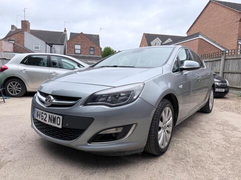 Vauxhall Astra Hatchback 1.6 16v Elite Auto Euro 5 5dr