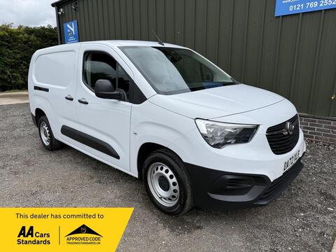 Vauxhall Combo Combi Van 1.5 Turbo D 2300 Prime Crew Van L2 Euro 6 (s/s) 6dr