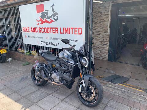 Ducati Monster 937 Naked 937 Plus Euro 5