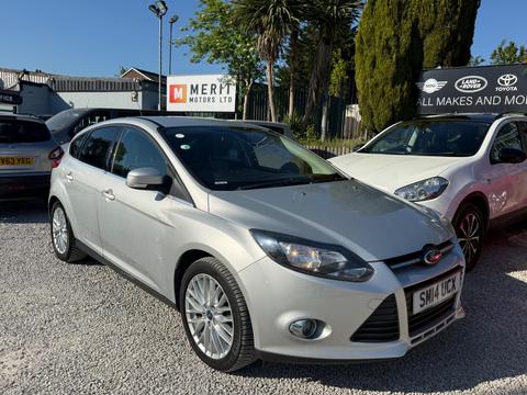 Ford Focus Hatchback 1.0T EcoBoost Zetec Navigator Euro 5 (s/s) 5dr