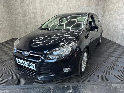 Ford Focus Hatchback 1.0T EcoBoost Titanium Navigator Euro 5 (s/s) 5dr