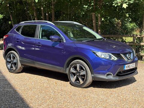 Nissan Qashqai SUV 1.2 DIG-T N-Connecta XTRON 2WD Euro 6 (s/s) 5dr