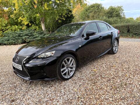 Lexus IS Saloon 2.5 300h F Sport E-CVT Euro 5 (s/s) 4dr
