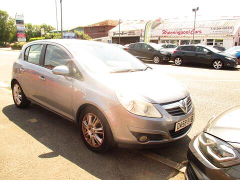 Vauxhall Corsa Hatchback 1.2i 16v Design 5dr (a/c)