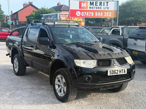 Mitsubishi L200 Pickup 2.5 DI-D Barbarian Auto 4WD Euro 5 4dr (LB)