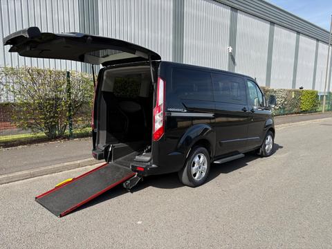 Ford Tourneo Custom Minibus 2.0 310 EcoBlue Titanium L1 Euro 6 (s/s) 5dr