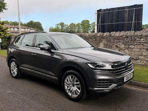 Volkswagen Touareg SUV 3.0 TDI V6 SEL Tiptronic 4Motion Euro 6 (s/s) 5dr