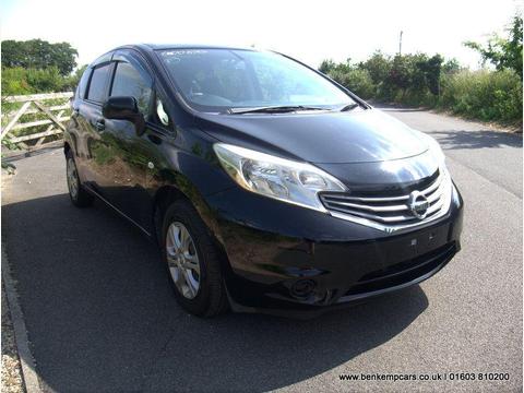 Nissan Note Hatchback 1.2 DIG-S Acenta Premium CVT Euro 5 (s/s) 5dr