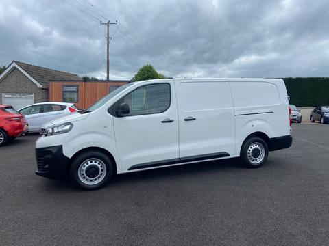 Vauxhall Vivaro Panel Van 2.0 Turbo D 3100 Edition L2 H1 Euro 6 (s/s) 5dr