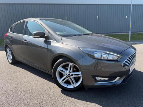 Ford Focus Hatchback 1.0T EcoBoost Titanium Auto Euro 6 (s/s) 5dr