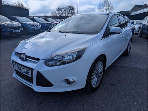 Ford Focus Hatchback 1.6 TDCi Zetec Navigator Euro 5 (s/s) 5dr