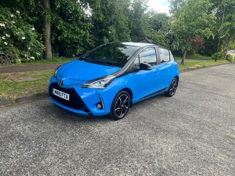 Toyota Yaris Hatchback 1.5 VVT-i Grey Bi-Tone Euro 6 5dr