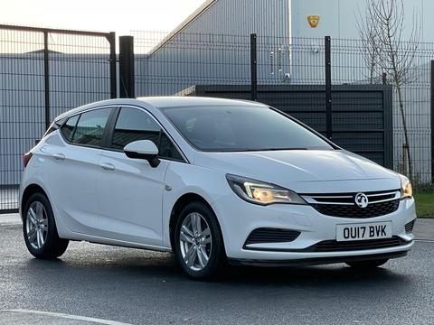 Vauxhall Astra Hatchback 1.6 CDTi BlueInjection Design Euro 6 (s/s) 5dr